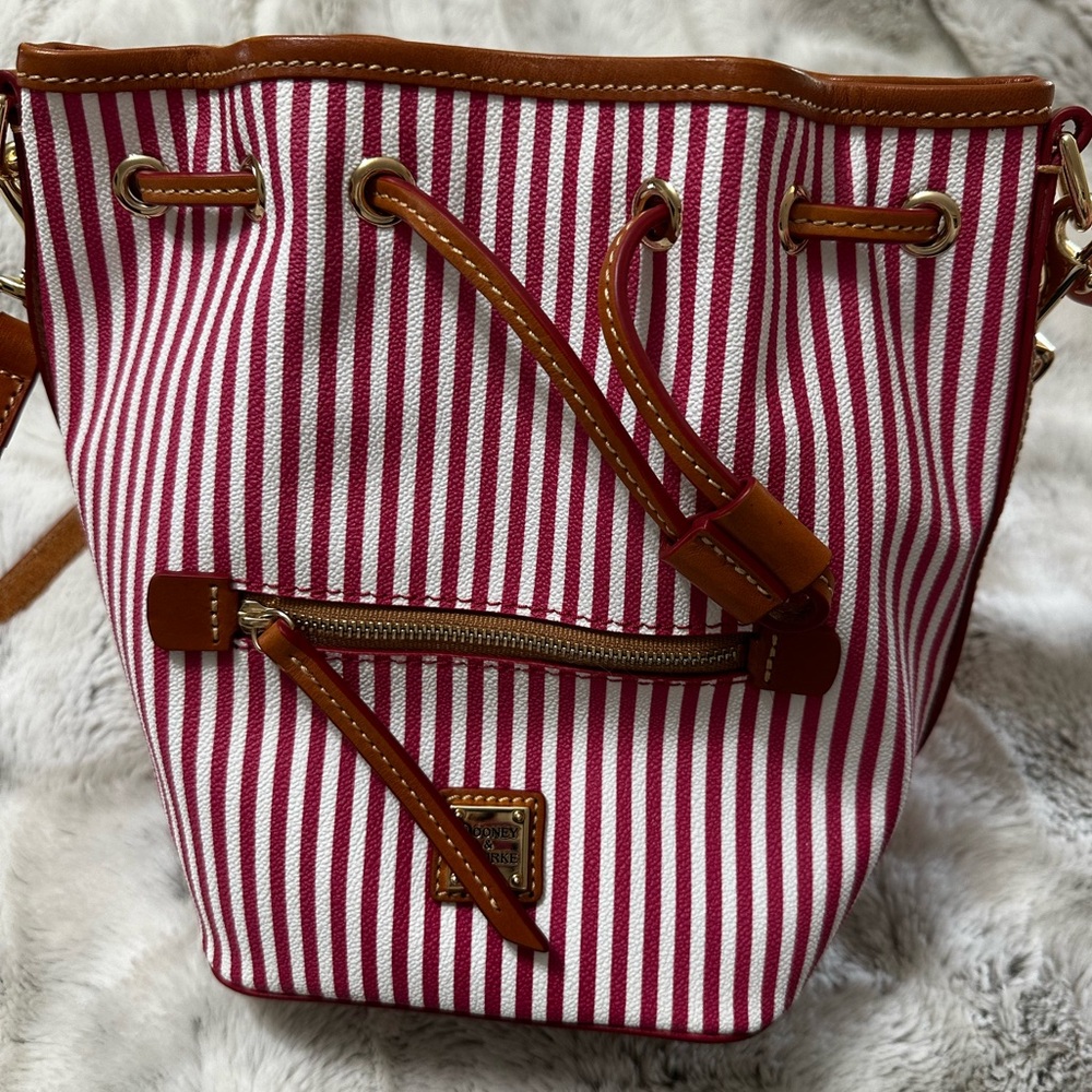 Dooney & Bourke Fuscia Stripe Bucket Bag Purse Crossbody Small